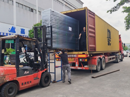 Jentera FORTRAN Menghantar Satu Lagi Penghantar Roller Tidak Berkuasa ke Vietnam